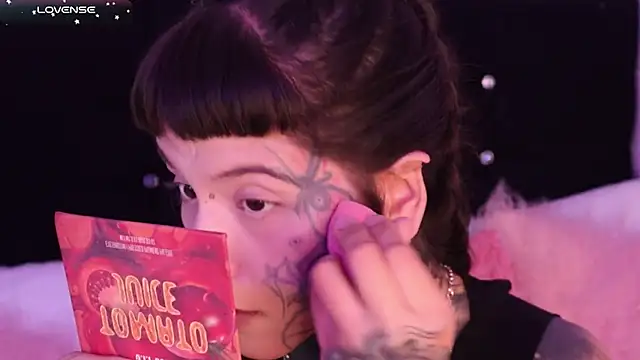 SylveonFox online show from 4, 2, 2025