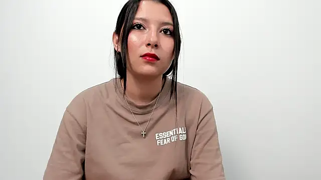 Snapshot of cami-01 chatting on 14, 11, 2025 cami-01 online show from 14, 11, 2025