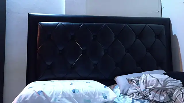 tom thick online show from 28, 2, 2026