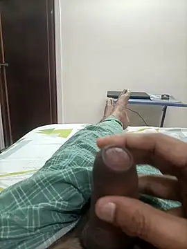AUNTY1984 online show from 10, 6, 2026