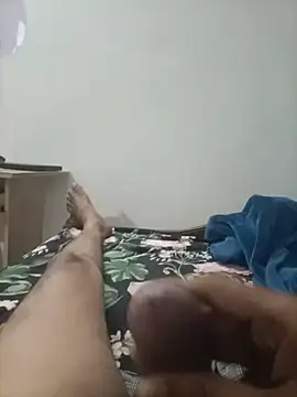 AUNTY1984 online show from 28, 7, 2026