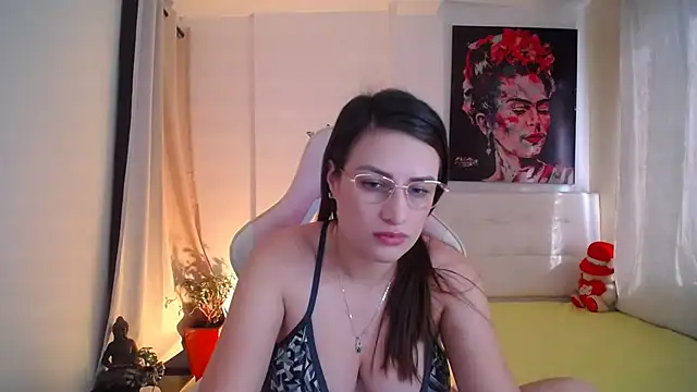 esmeraldaa230 online show from 15, 1, 2025