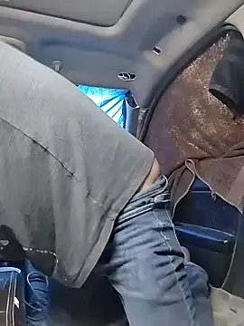 Snapshot of FloppyPickle4u chatting on 4, 2, 2025 FloppyPickle4u online show from 4, 2, 2025