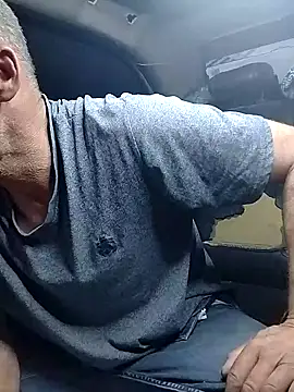 Snapshot of FloppyPickle4u chatting on 6, 2, 2025 FloppyPickle4u online show from 6, 2, 2025