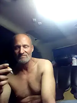 Snapshot of FloppyPickle4u chatting on 7, 2, 2025 FloppyPickle4u online show from 7, 2, 2025