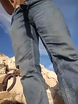 Snapshot of FloppyPickle4u chatting on 8, 2, 2025 FloppyPickle4u online show from 8, 2, 2025