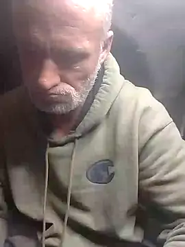 Snapshot of FloppyPickle4u chatting on 12, 2, 2025 FloppyPickle4u online show from 12, 2, 2025