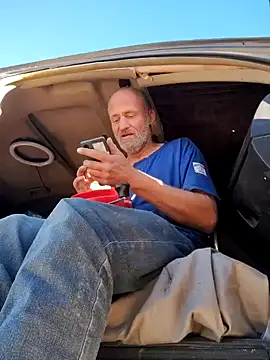 Snapshot of FloppyPickle4u chatting on 12, 2, 2025 FloppyPickle4u online show from 12, 2, 2025