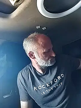 Snapshot of FloppyPickle4u chatting on 19, 2, 2025 FloppyPickle4u online show from 19, 2, 2025