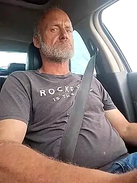 Snapshot of FloppyPickle4u chatting on 19, 2, 2025 FloppyPickle4u online show from 19, 2, 2025