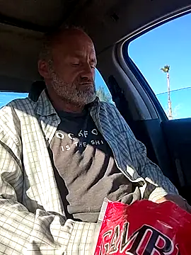 Snapshot of FloppyPickle4u chatting on 20, 2, 2025 FloppyPickle4u online show from 20, 2, 2025