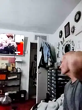 Snapshot of FloppyPickle4u chatting on 26, 2, 2025 FloppyPickle4u online show from 26, 2, 2025