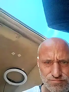 Snapshot of FloppyPickle4u chatting on 4, 3, 2025 FloppyPickle4u online show from 4, 3, 2025