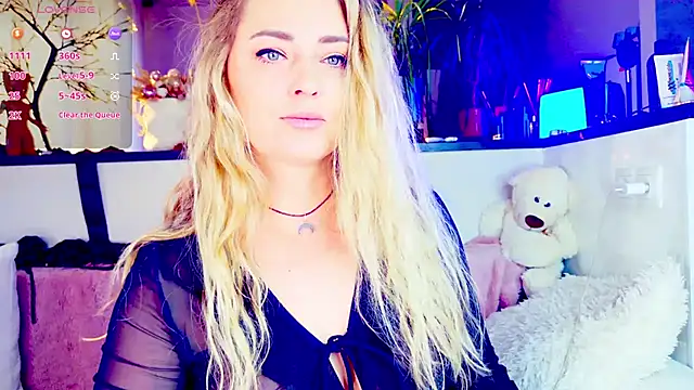  JuliaSpace  online show from 6, 5, 2026