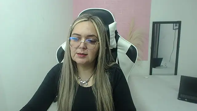 Snapshot of samy_vsn chatting on 26, 6, 2026 samy vsn online show from 26, 6, 2026