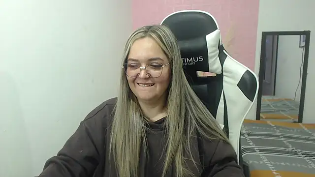 Snapshot of samy_vsn chatting on 1, 7, 2026 samy vsn online show from 1, 7, 2026