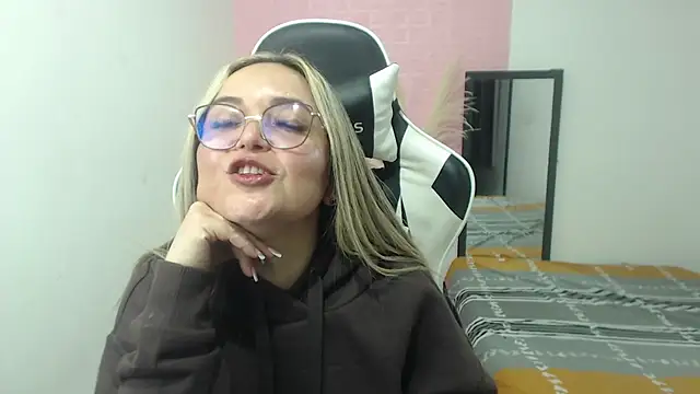 Snapshot of samy_vsn chatting on 2, 7, 2026 samy vsn online show from 2, 7, 2026