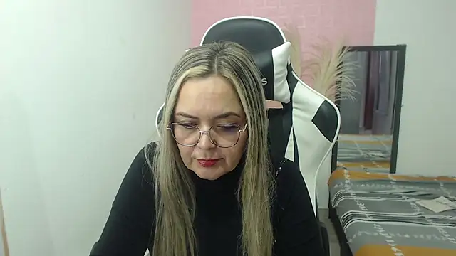 Snapshot of samy_vsn chatting on 10, 7, 2026 samy vsn online show from 10, 7, 2026