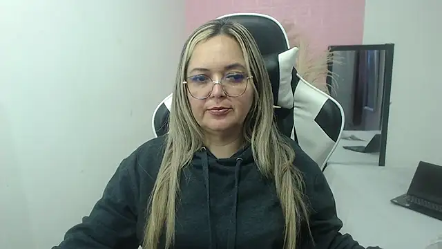 Snapshot of samy_vsn chatting on 29, 7, 2026 samy vsn online show from 29, 7, 2026
