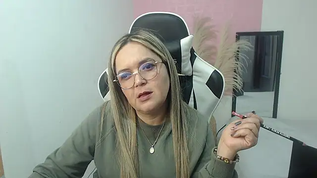 Snapshot of samy_vsn chatting on 31, 7, 2026 samy vsn online show from 31, 7, 2026
