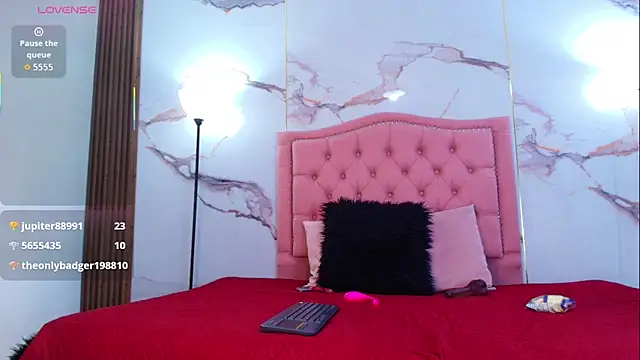 Ema Jonees online show from 14, 9, 2025