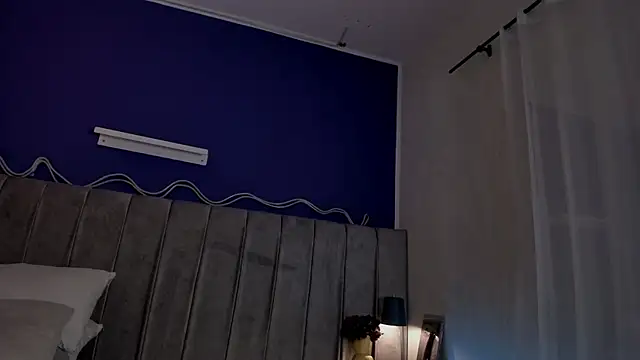 EvaaStevens online show from 4, 7, 2026