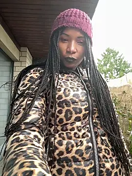 Shantel-Olivia online show from 17, 12, 2025