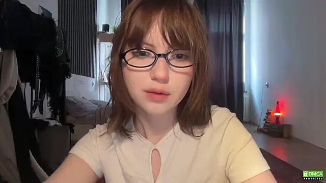 electric babe online show from 4, 7, 2026