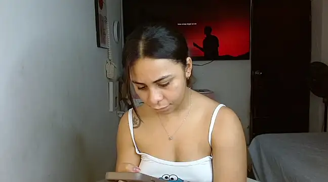 Snapshot of violet_leo chatting on 28, 2, 2025 violet leo online show from 28, 2, 2025