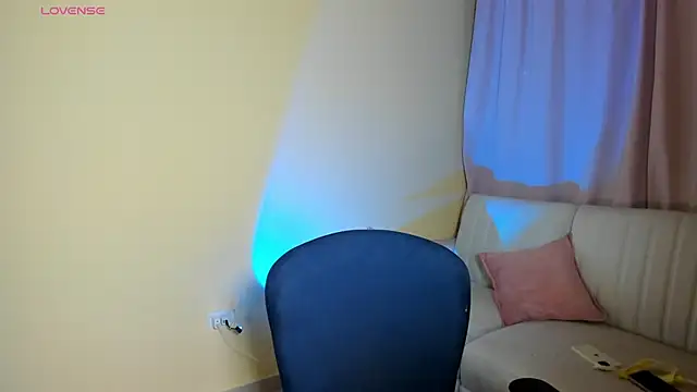 Snapshot of misskimaa2 chatting on 26, 6, 2026 misskimaa2 online show from 26, 6, 2026