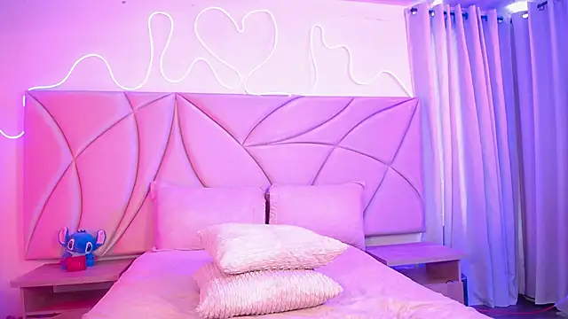 ValleryC online show from 5, 3, 2026