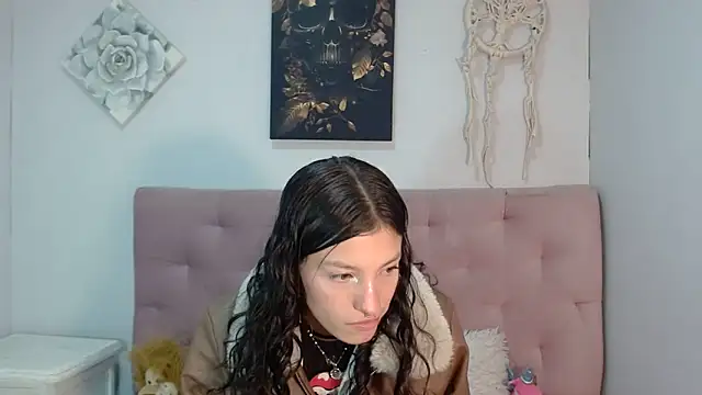 Emma-Wilson online show from 19, 3, 2025