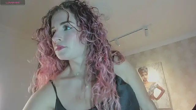 Snapshot of Shantall__ chatting on 4, 8, 2026 Shantall online show from 4, 8, 2026