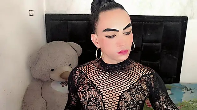 Snapshot of Michell_Queen chatting on 23, 11, 2025 Michell Queen online show from 23, 11, 2025