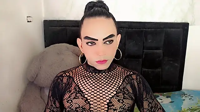 Snapshot of Michell_Queen chatting on 4, 12, 2025 Michell Queen online show from 4, 12, 2025