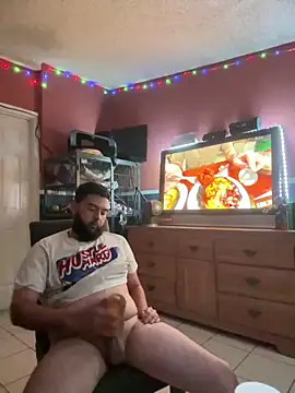 Snapshot of bigdickgio6923 chatting on 18, 12, 2024 bigdickgio6923 online show from 18, 12, 2024