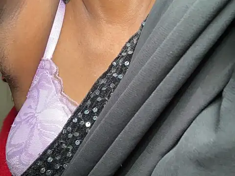 Sexy trisha  7 online show from 15, 7, 2026