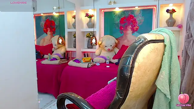 lorenapinto online show from 4, 11, 2025