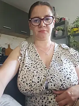 KristenVega online show from 17, 6, 2026