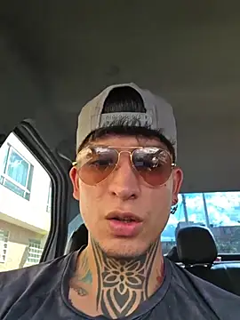 Snapshot of _Tomy08calderon chatting on 17, 11, 2025 Tomy08calderon online show from 17, 11, 2025