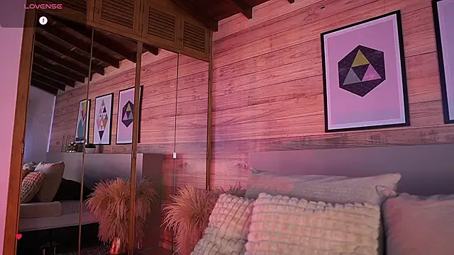 Snapshot of AmmyScott chatting on 14, 11, 2025 AmmyScott online show from 14, 11, 2025