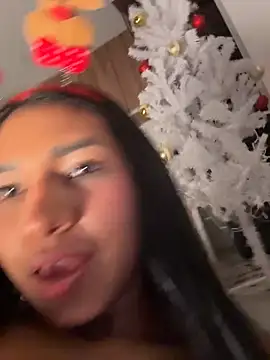 Snapshot of Barbiebrunette_ chatting on 16, 12, 2025 Barbiebrunette online show from 16, 12, 2025