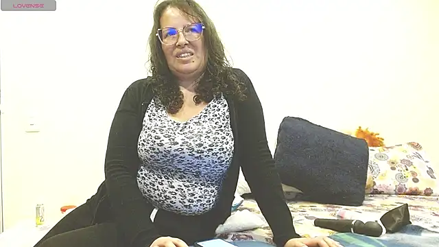 honeyhot paty online show from 15, 3, 2025