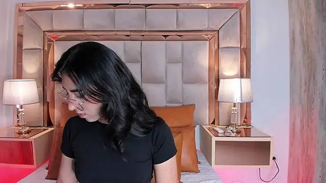 DaraBeckett online show from 16, 12, 2024