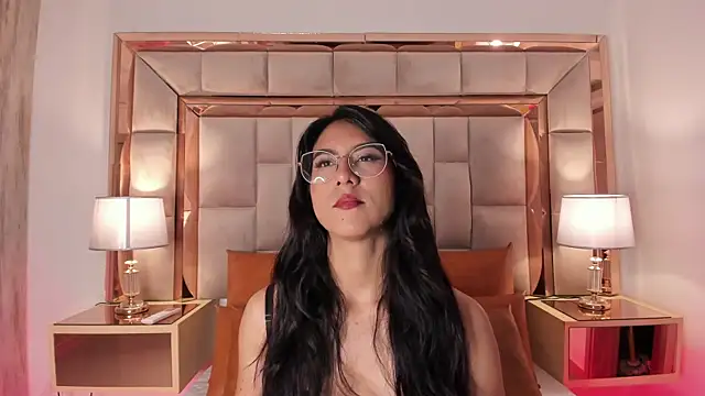 DaraBeckett online show from 26, 12, 2024