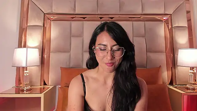 DaraBeckett online show from 26, 12, 2024