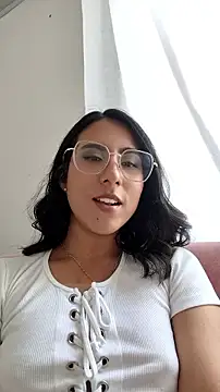 DaraBeckett online show from 3, 5, 2026