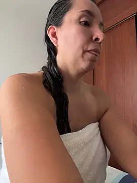 emely sexx20 online show from 5, 5, 2026