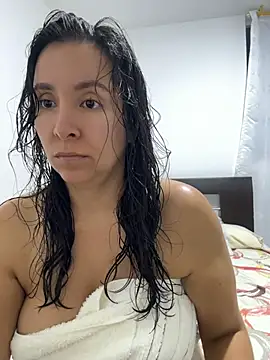 emely sexx20 online show from 1, 7, 2026