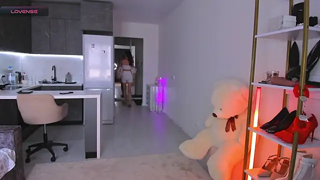 princess ashley  online show from 18, 3, 2026